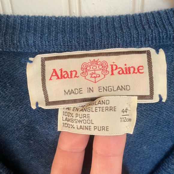 Alan Paine Blue 100% Lambswool V-Neck Sweater, Men’s Large - Picture 2 of 6